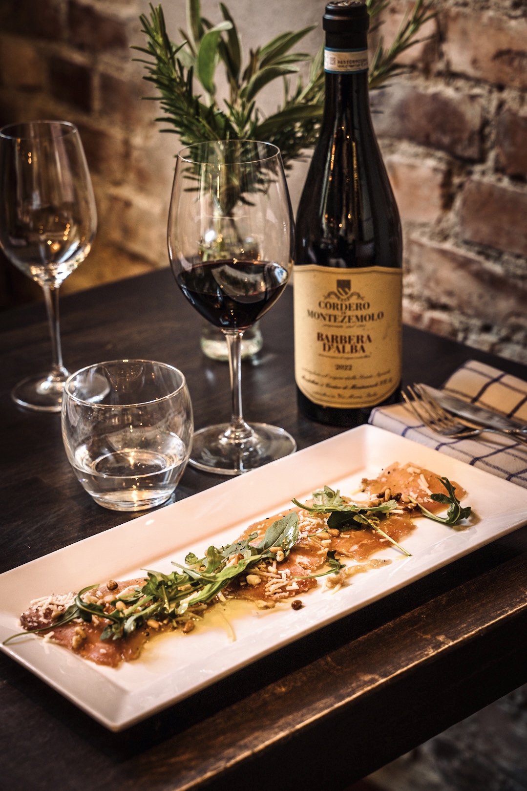 0B5F9D90-6CEB-4C60-AEAB-798BBD286C47